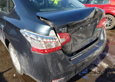 2013 Nissan Sentra S z USA, uszkodzony, nr VIN 3N1AB7AP7DL752843